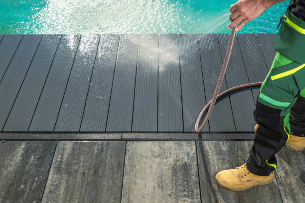 Fence Pressure Washing in Castaic, CA