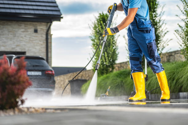 Best Pressure Washing Driveway  in Staic, CA